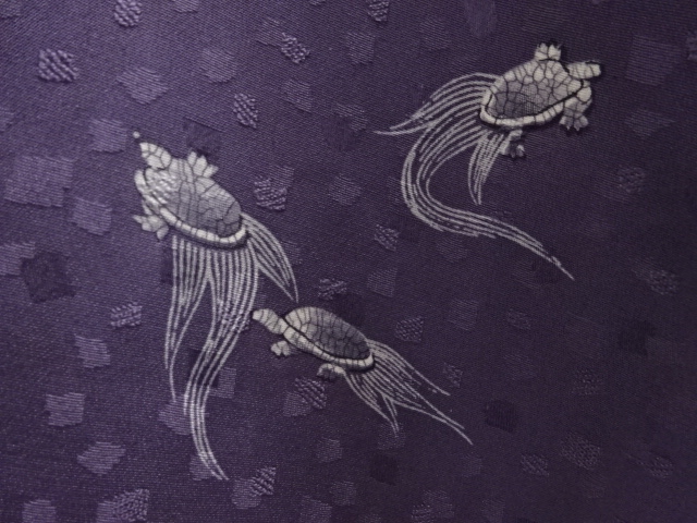JAPANESE KIMONO / ANTIQUE KIMONO / A SINGLE 